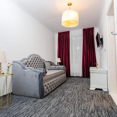 Apartament Carolyne Bistriţa Exterior foto